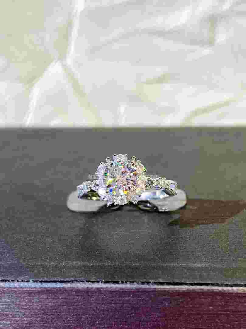 钻石的18种美好寓意,钻石的寓意和象征是什么?-第2张图片-翡翠网 钻石的18种美好寓意,钻石的寓意和象征是什么?-第2张图片-翡翠网