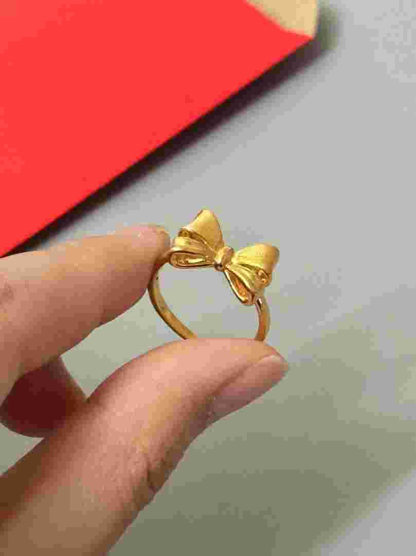 金戒指可以溶了重新打吗,金戒指融化-第2张图片-翡翠网 金戒指可以溶了重新打吗,金戒指融化-第2张图片-翡翠网