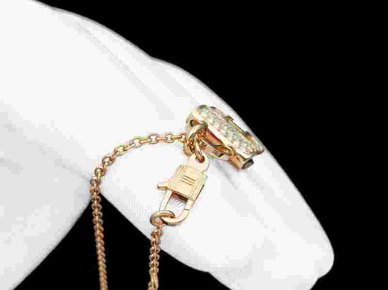 2021最火的项链款式2021最火的项链款式黄金-第1张图片-翡翠网 2021最火的项链款式2021最火的项链款式黄金-第1张图片-翡翠网