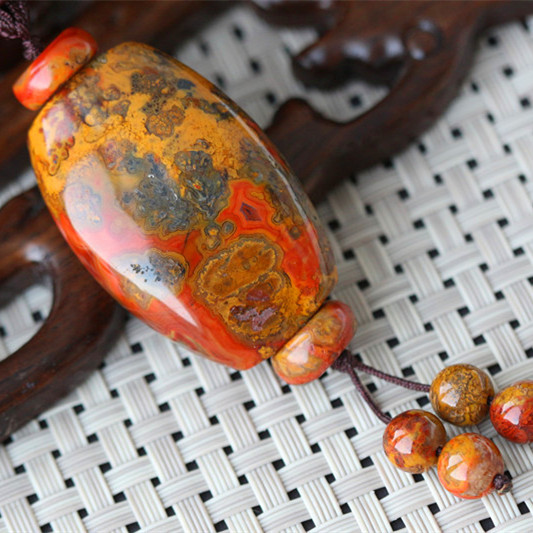 战国红玛瑙(战国红玛瑙价格贵吗)-第2张图片-翡翠网 战国红玛瑙(战国红玛瑙价格贵吗)-第2张图片-翡翠网