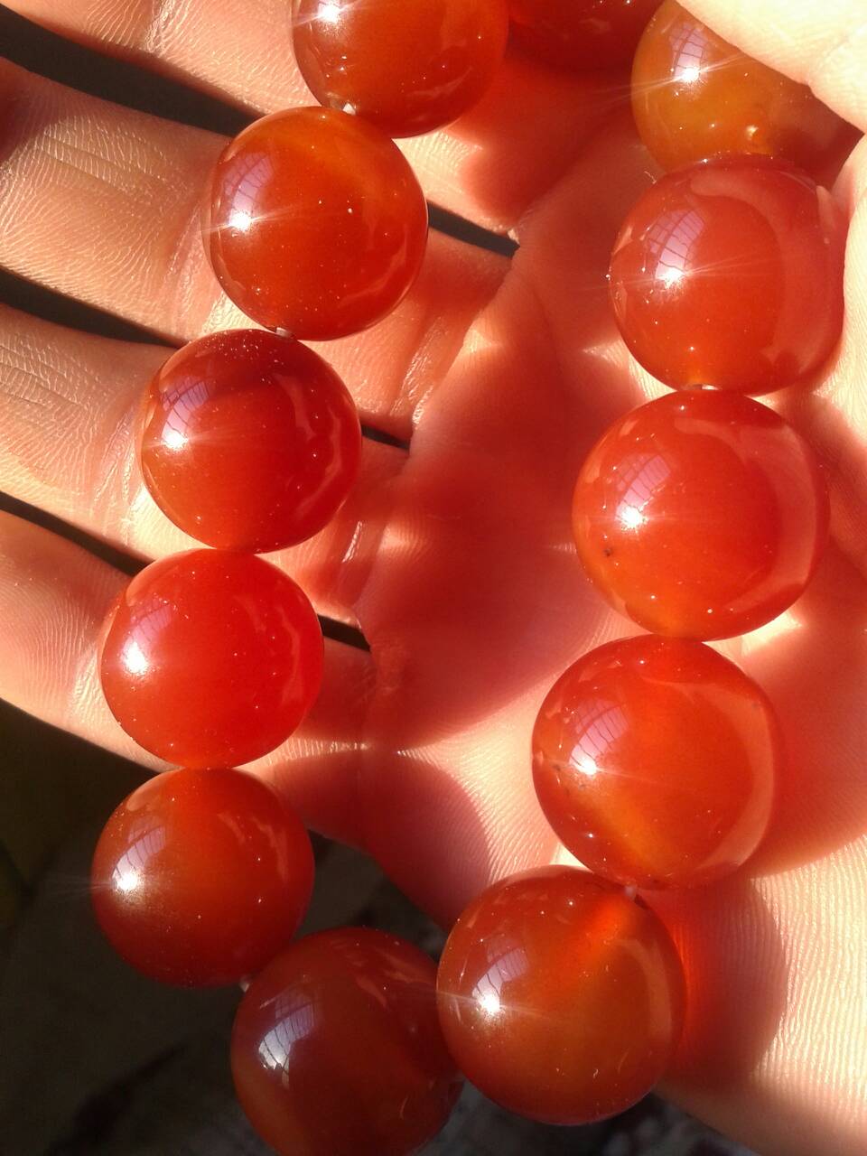 玛瑙鉴别,真假玛瑙的鉴别图片 方法-第2张图片-翡翠网 玛瑙鉴别,真假玛瑙的鉴别图片 方法-第2张图片-翡翠网