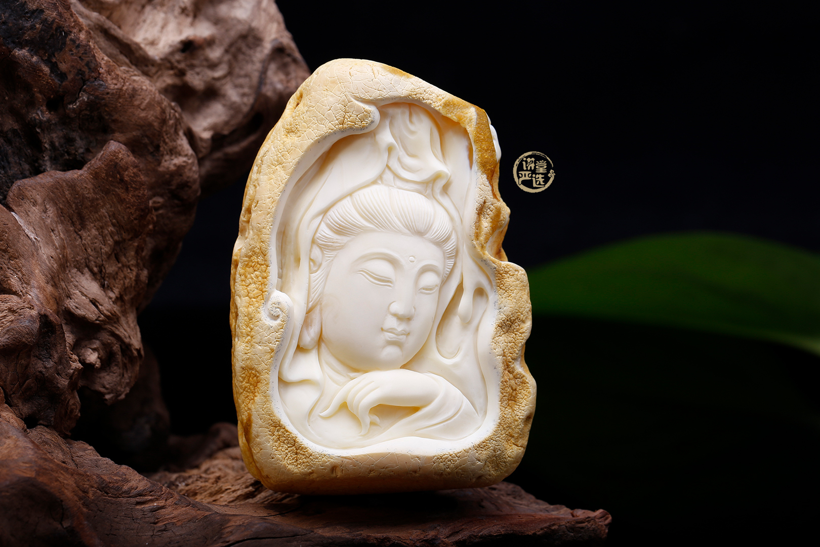 琥珀蜜蜡的价格一克多少,琥珀蜜蜡-第2张图片-翡翠网 琥珀蜜蜡的价格一克多少,琥珀蜜蜡-第2张图片-翡翠网