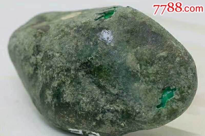 和田玉现在多少钱,翡翠原石价格-第2张图片-翡翠网 和田玉现在多少钱,翡翠原石价格-第2张图片-翡翠网