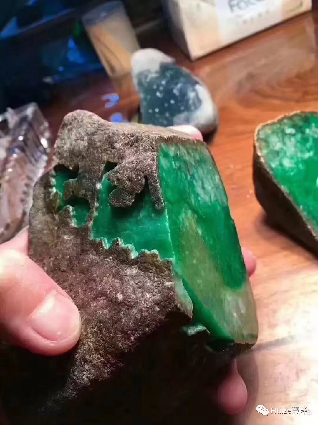 花18500买了个翡翠镯子,翡翠a货是什么意思-第2张图片-翡翠网