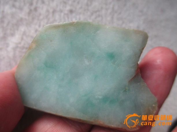 翡翠原石冰种,带玉石和翡翠对人体有什么好处?-第1张图片-翡翠网 翡翠原石冰种,带玉石和翡翠对人体有什么好处?-第1张图片-翡翠网