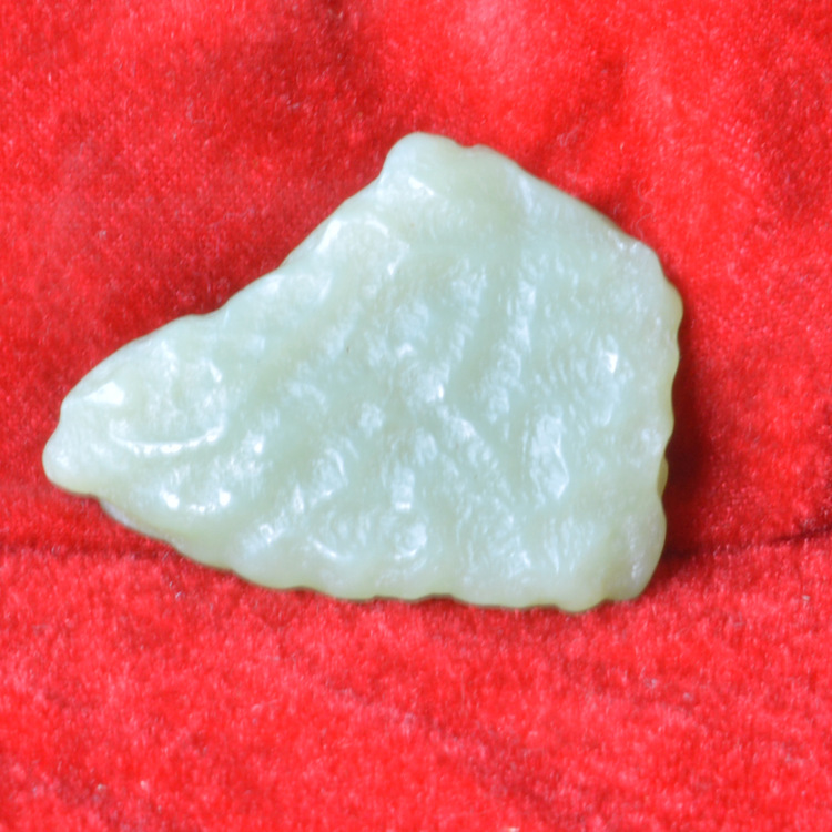 和田玉原石鉴定方法和田玉石-第1张图片-翡翠网 和田玉原石鉴定方法和田玉石-第1张图片-翡翠网