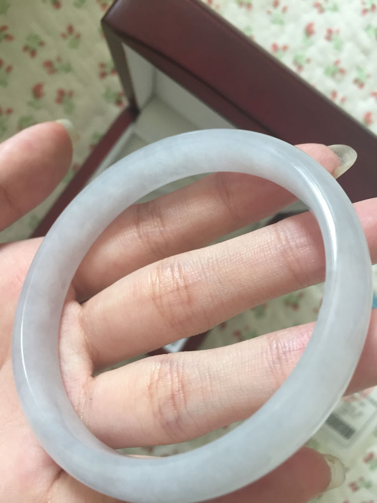 翡翠镯子报价十年前的翡翠手镯-第2张图片-翡翠网 翡翠镯子报价十年前的翡翠手镯-第2张图片-翡翠网