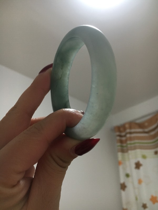 翡翠手镯鉴定价格,翡翠手镯价钱-第2张图片-翡翠网 翡翠手镯鉴定价格,翡翠手镯价钱-第2张图片-翡翠网