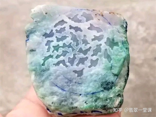 原石翡翠的知识翡翠基本知识入门-第1张图片-翡翠网 原石翡翠的知识翡翠基本知识入门-第1张图片-翡翠网