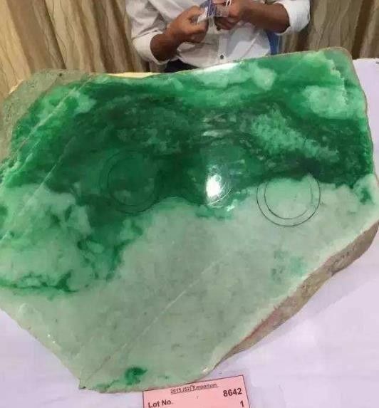 滦县翡翠原石剥皮,翡翠原石扒皮机-第1张图片-翡翠网 滦县翡翠原石剥皮,翡翠原石扒皮机-第1张图片-翡翠网