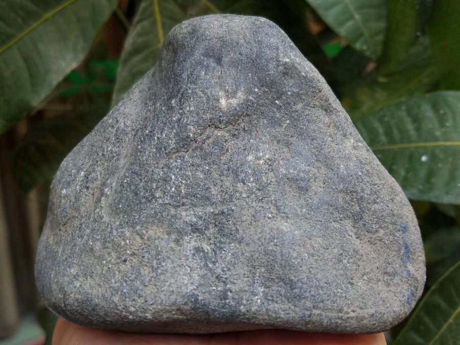 翡翠原石价格对照表切翡翠原石-第2张图片-翡翠网 翡翠原石价格对照表切翡翠原石-第2张图片-翡翠网