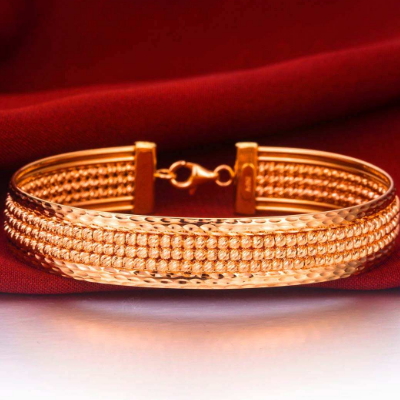 周大福有翡翠手镯吗周大福翡翠吊坠怎么样-第1张图片-翡翠网 周大福有翡翠手镯吗周大福翡翠吊坠怎么样-第1张图片-翡翠网