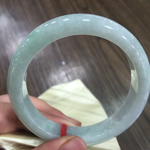 翡翠镯子报价,翡翠手镯参数-第2张图片-翡翠网 翡翠镯子报价,翡翠手镯参数-第2张图片-翡翠网