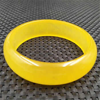 红玉石手镯黄玉手镯翡翠知识-第1张图片-翡翠网 红玉石手镯黄玉手镯翡翠知识-第1张图片-翡翠网