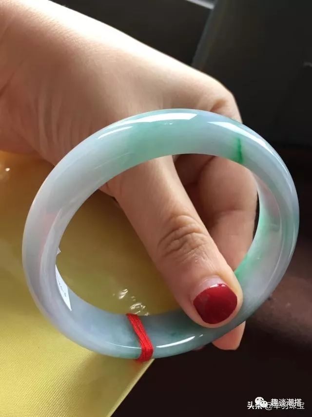 翡翠镶金品质,翡翠镶金手镯多少钱-第2张图片-翡翠网 翡翠镶金品质,翡翠镶金手镯多少钱-第2张图片-翡翠网