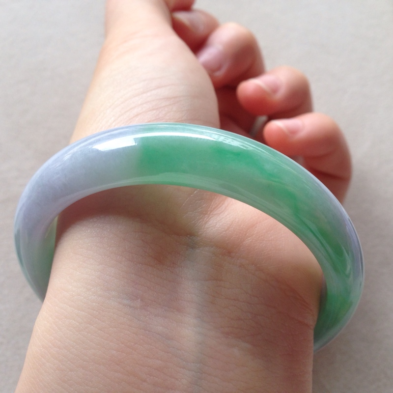 翡翠手镯品种图片及价格,翡翠手镯的图片及价格-第2张图片-翡翠网 翡翠手镯品种图片及价格,翡翠手镯的图片及价格-第2张图片-翡翠网