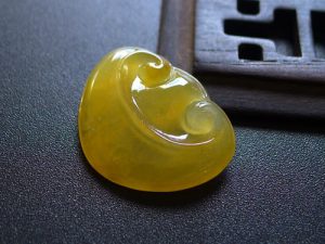 密云翡翠的鉴别知识,玉石翡翠知识-第2张图片-翡翠网 密云翡翠的鉴别知识,玉石翡翠知识-第2张图片-翡翠网