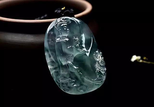 顶级翡翠价格翡翠种水等级排列-第2张图片-翡翠网 顶级翡翠价格翡翠种水等级排列-第2张图片-翡翠网