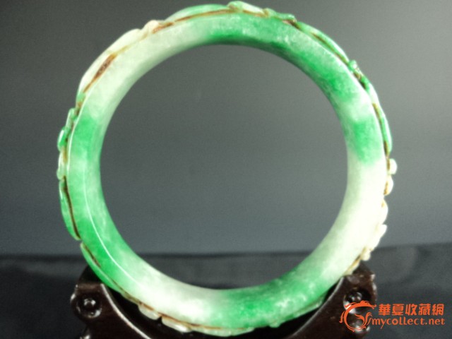 出土的翡翠手镯价格出土翡翠手镯-第1张图片-翡翠网 出土的翡翠手镯价格出土翡翠手镯-第1张图片-翡翠网