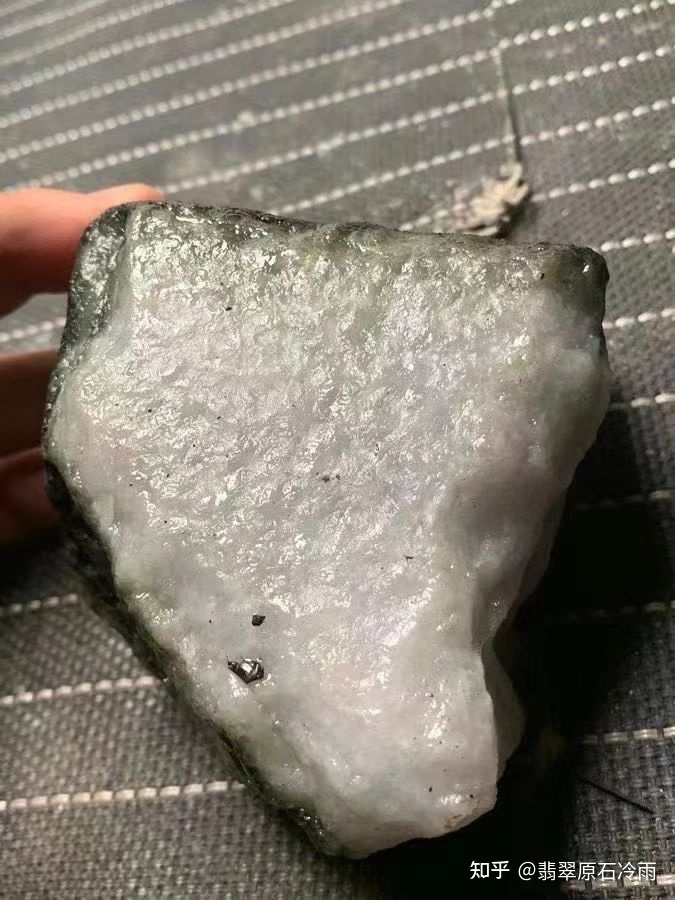 汉朝翡翠原石,翡翠原石吧-第1张图片-翡翠网 汉朝翡翠原石,翡翠原石吧-第1张图片-翡翠网