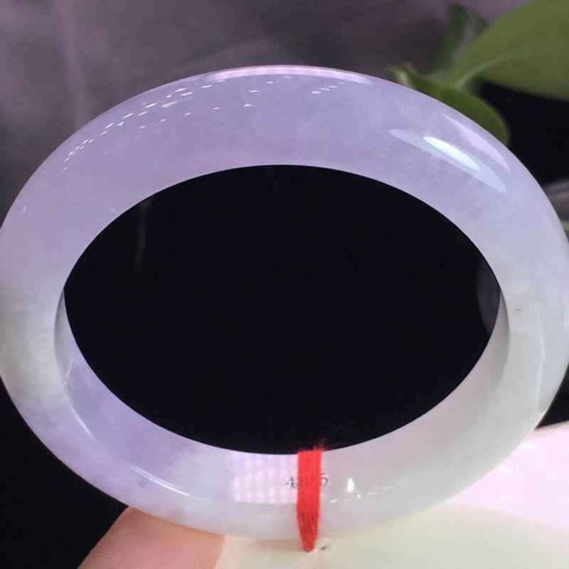 牛奶底飘花翡翠手镯2015翡翠飘花手镯价格-第1张图片-翡翠网 牛奶底飘花翡翠手镯2015翡翠飘花手镯价格-第1张图片-翡翠网