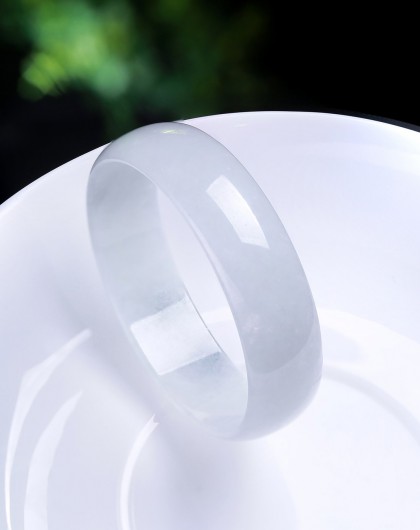 翡翠中千中福翡翠手镯-第2张图片-翡翠网 翡翠中千中福翡翠手镯-第2张图片-翡翠网