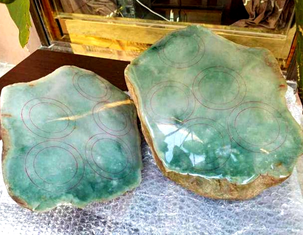 晴水是冰种吗晴水翡翠原石敞口-第2张图片-翡翠网 晴水是冰种吗晴水翡翠原石敞口-第2张图片-翡翠网