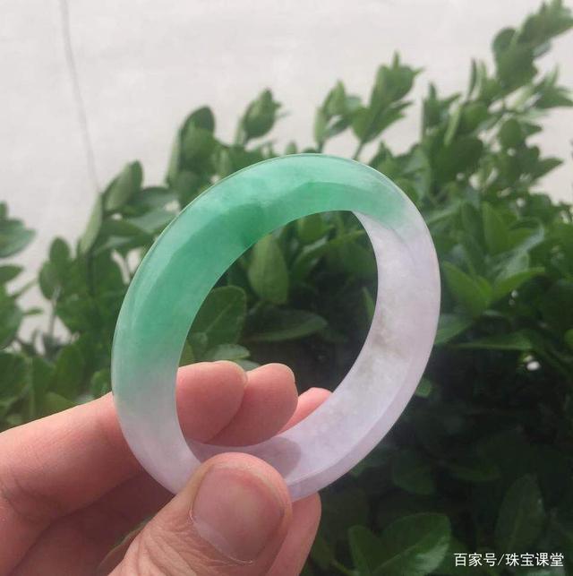 木那糯化翡翠鲜加绿挂件翡翠手镯加-第1张图片-翡翠网 木那糯化翡翠鲜加绿挂件翡翠手镯加-第1张图片-翡翠网