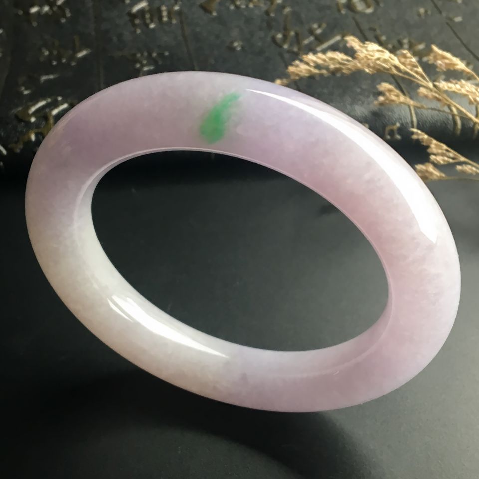 春带彩翡翠手镯真假翡翠手镯鉴别真假-第1张图片-翡翠网 春带彩翡翠手镯真假翡翠手镯鉴别真假-第1张图片-翡翠网