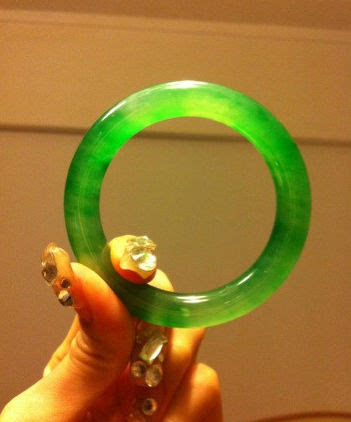 慈禧的翡翠手镯图片什么叫贵妃镯-第1张图片-翡翠网 慈禧的翡翠手镯图片什么叫贵妃镯-第1张图片-翡翠网