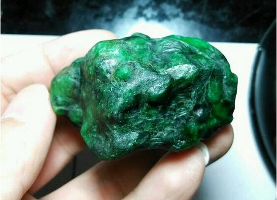 翡翠入门基础知识图解吉林翡翠知识入门-第1张图片-翡翠网