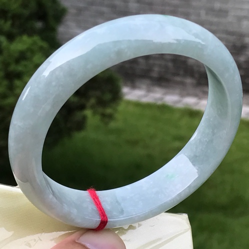 满圈绿翡翠手镯满豆绿翡翠手镯的价格-第2张图片-翡翠网 满圈绿翡翠手镯满豆绿翡翠手镯的价格-第2张图片-翡翠网