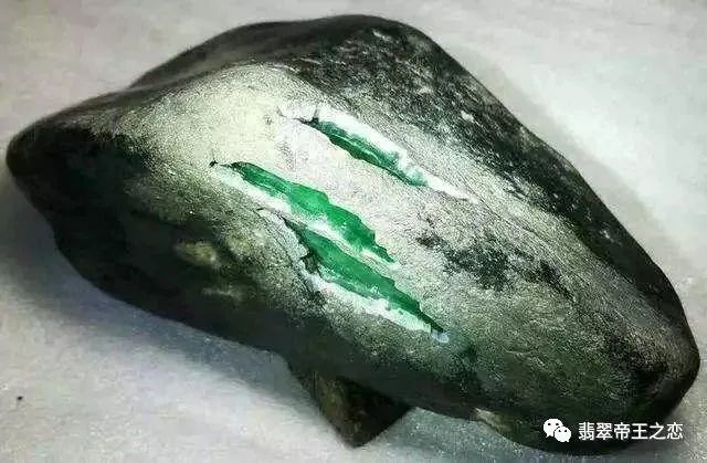 北京卖翡翠原石的地方怎么选翡翠原石-第1张图片-翡翠网