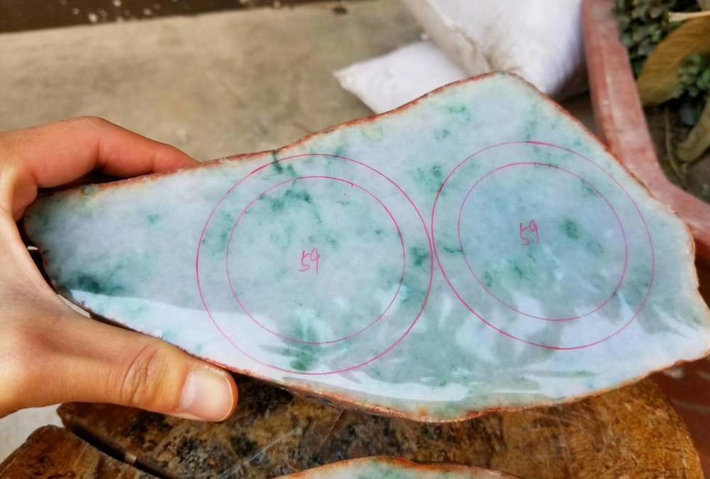 翡翠种水的基本知识,翡翠的种和水哪个重要-第2张图片-翡翠网 翡翠种水的基本知识,翡翠的种和水哪个重要-第2张图片-翡翠网