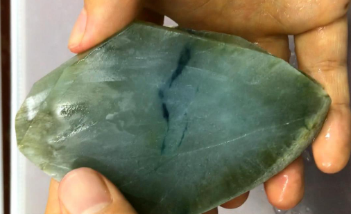翡翠原石在家怎么打磨会卡翡翠原石教学视频-第2张图片-翡翠网