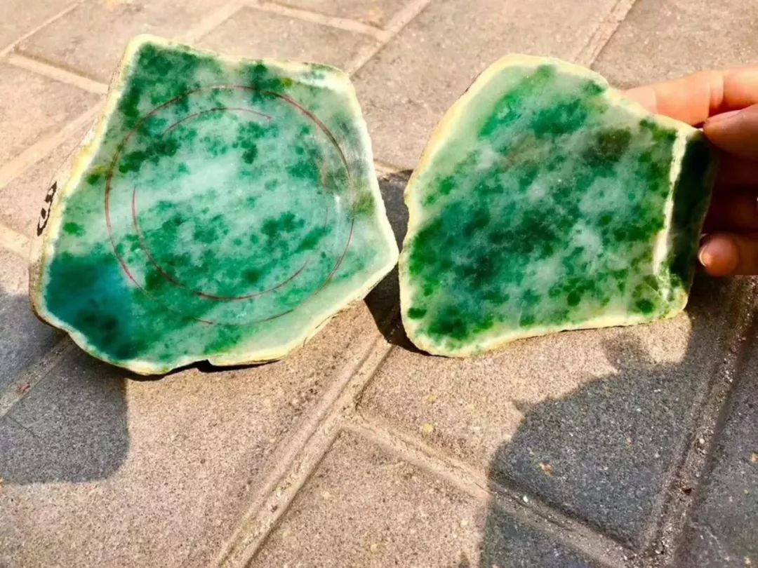 淘宝翡翠原石能买吗,在夜市买翡翠原石-第2张图片-翡翠网 淘宝翡翠原石能买吗,在夜市买翡翠原石-第2张图片-翡翠网