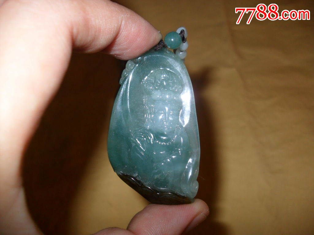 三色翡翠观音价格,3亿帝王绿翡翠大方牌-第1张图片-翡翠网 三色翡翠观音价格,3亿帝王绿翡翠大方牌-第1张图片-翡翠网