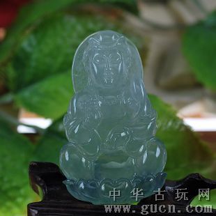 三色翡翠观音价格,3亿帝王绿翡翠大方牌-第2张图片-翡翠网 三色翡翠观音价格,3亿帝王绿翡翠大方牌-第2张图片-翡翠网