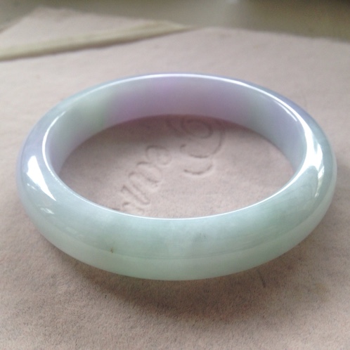 翡翠a值多少钱a货翡翠糯种价格-第2张图片-翡翠网 翡翠a值多少钱a货翡翠糯种价格-第2张图片-翡翠网