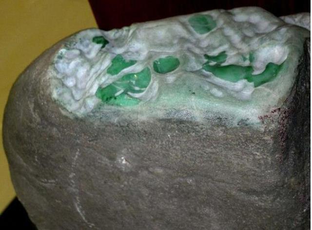 广西壮族自治区翡翠原石假皮,假皮的翡翠原石-第2张图片-翡翠网