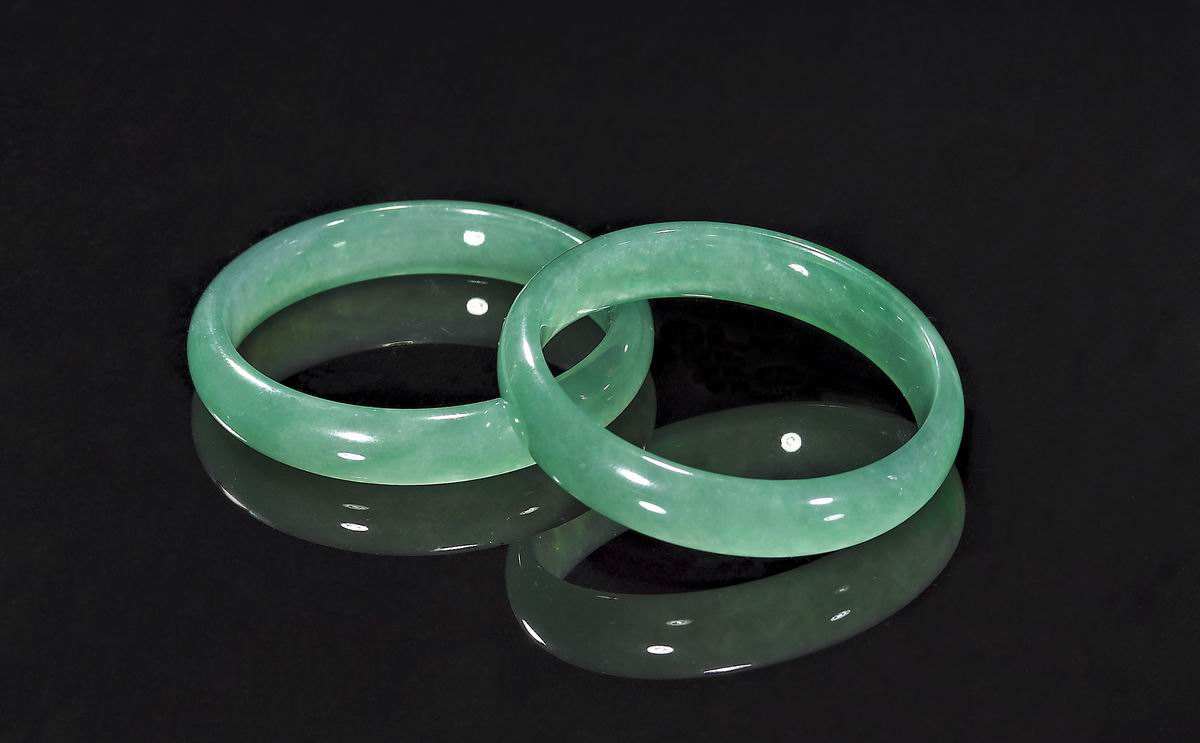 翡翠手镯 寓意,翡翠镯子的价位-第2张图片-翡翠网 翡翠手镯 寓意,翡翠镯子的价位-第2张图片-翡翠网