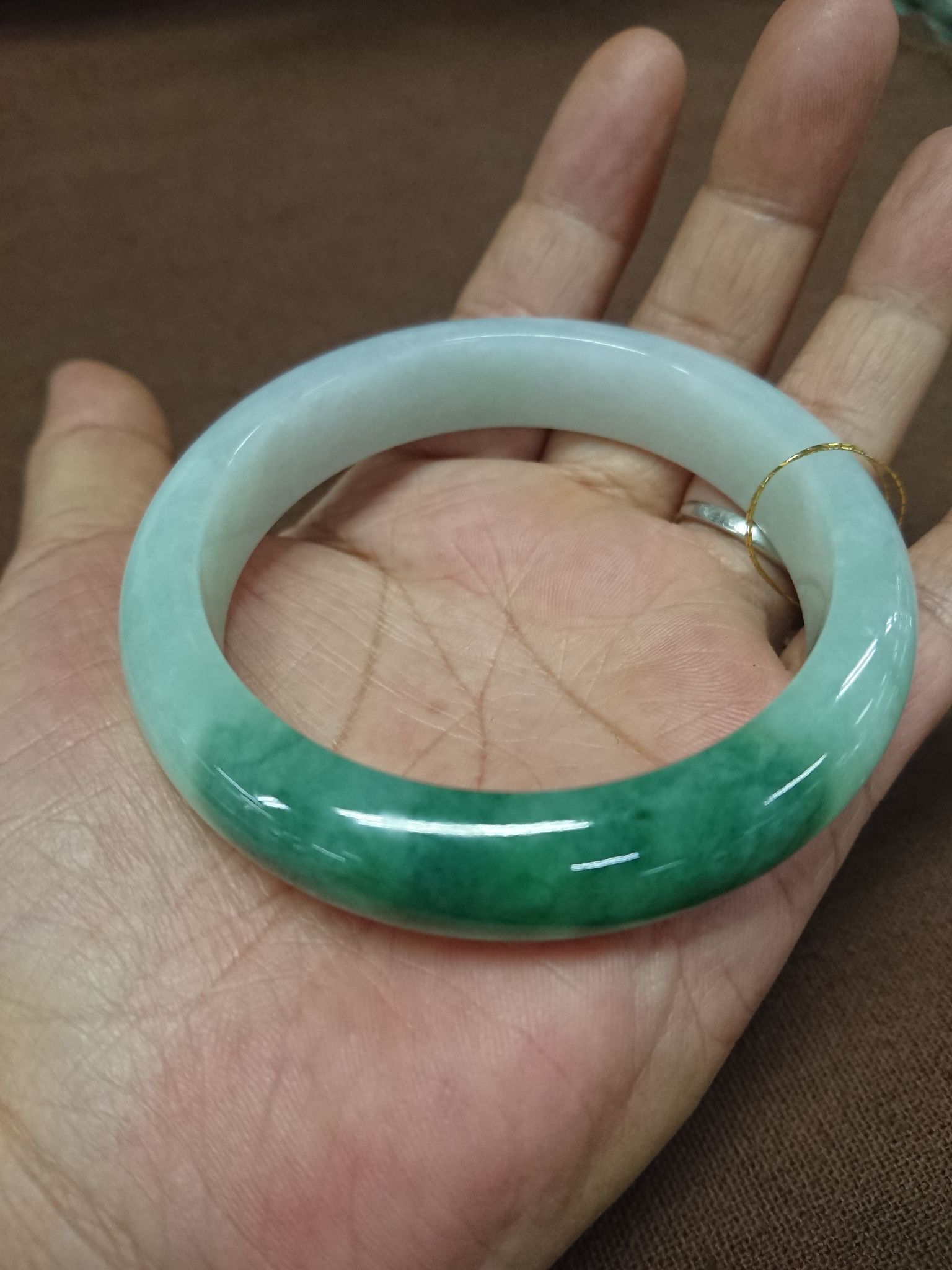 什么是翡翠,翡翠镶钻手镯图片大全-第1张图片-翡翠网 什么是翡翠,翡翠镶钻手镯图片大全-第1张图片-翡翠网