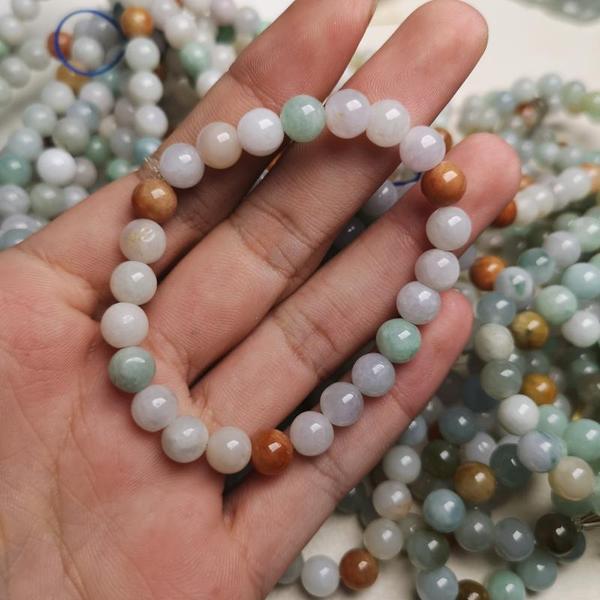 男人适合戴翡翠手珠吗,翡翠手珠价格及图片-第1张图片-翡翠网 男人适合戴翡翠手珠吗,翡翠手珠价格及图片-第1张图片-翡翠网