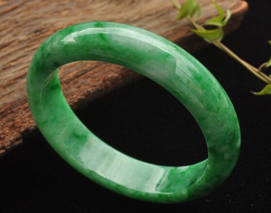 翡翠手镯品种哪个最好,翡翠的种类-第2张图片-翡翠网