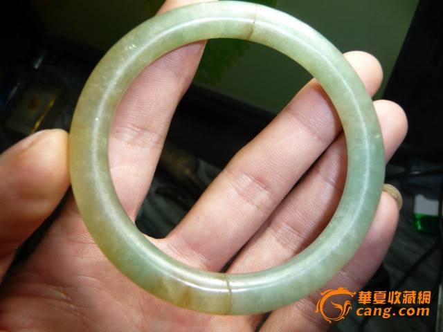 清代老坑翡翠手镯图片清代出土满绿翡翠手镯-第2张图片-翡翠网 清代老坑翡翠手镯图片清代出土满绿翡翠手镯-第2张图片-翡翠网