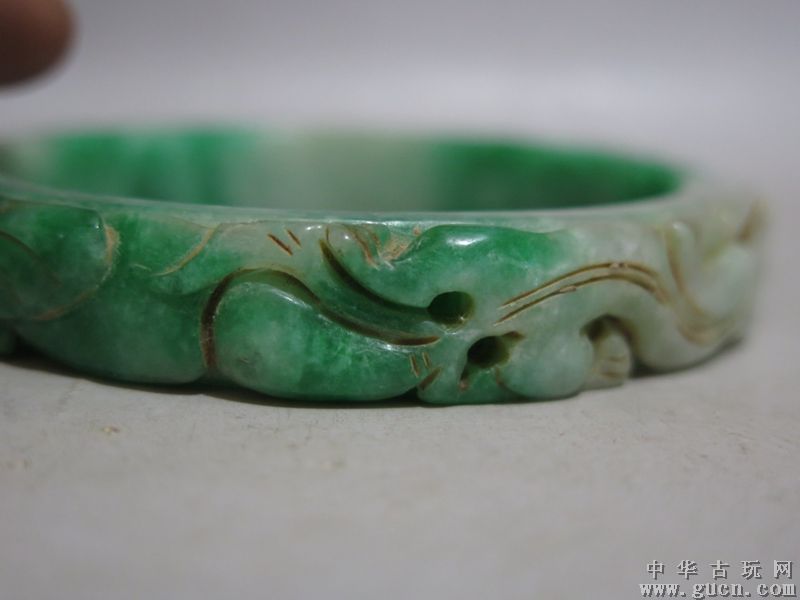 翡翠手镯做旧旧的翡翠手镯可以换吗-第2张图片-翡翠网 翡翠手镯做旧旧的翡翠手镯可以换吗-第2张图片-翡翠网