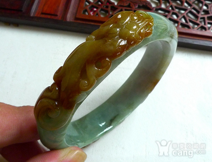 翡翠龙凤手镯,龙凤手镯佩戴方法-第1张图片-翡翠网 翡翠龙凤手镯,龙凤手镯佩戴方法-第1张图片-翡翠网
