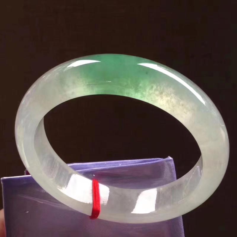 养了四个月的翡翠镯子翡翠手镯 养护-第1张图片-翡翠网