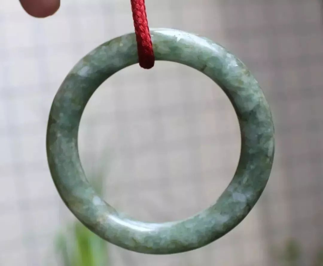 玉手镯老翡翠手镯 价格-第2张图片-翡翠网 玉手镯老翡翠手镯 价格-第2张图片-翡翠网