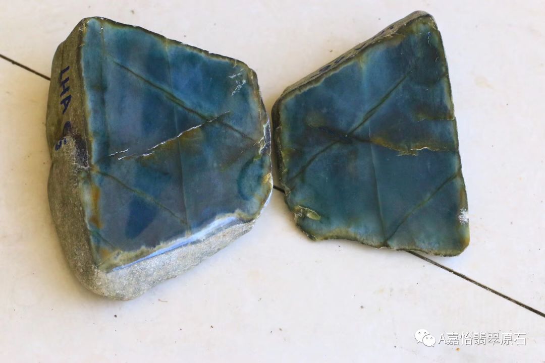 翡翠原石收藏小知识,翡翠原石的价位-第2张图片-翡翠网 翡翠原石收藏小知识,翡翠原石的价位-第2张图片-翡翠网